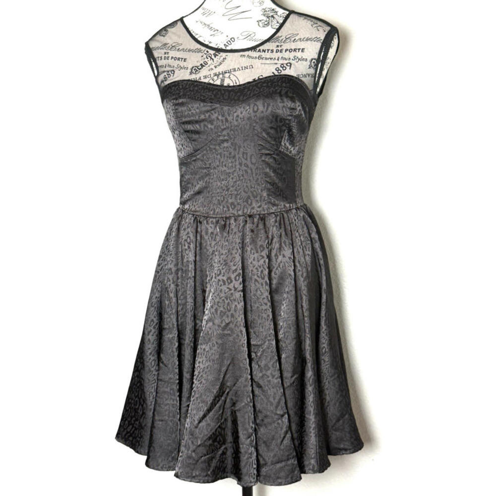 NWT GUESS Sleeveless Black Mesh‎ Leopard Mini Dress Holiday Party Glam Sz 2